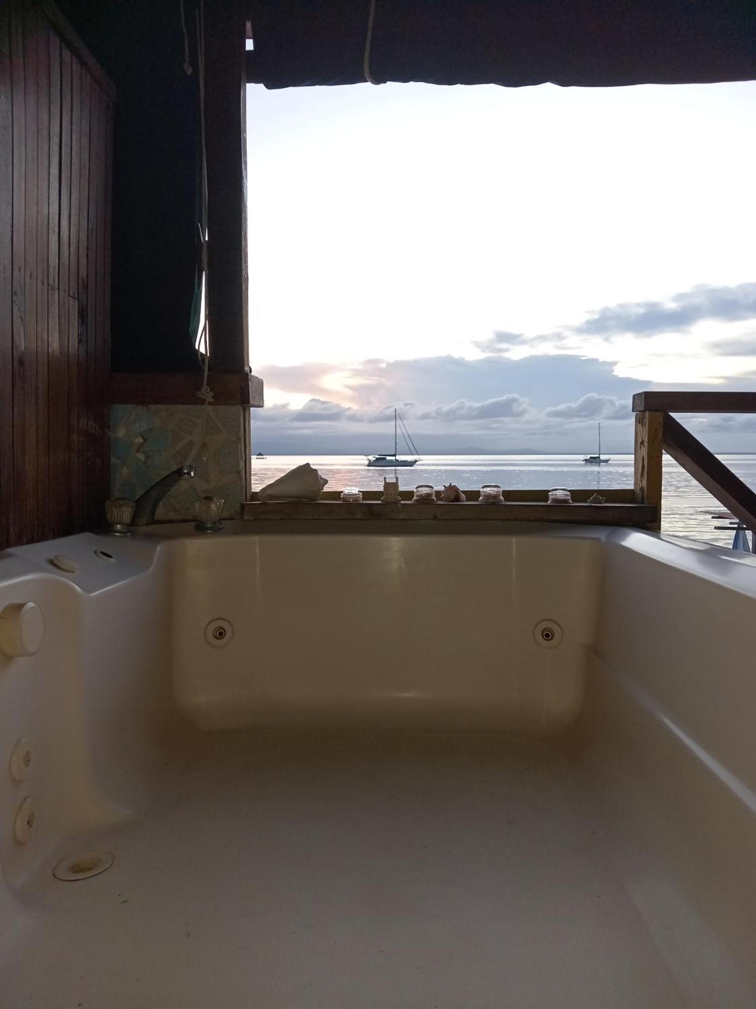 Villa Bahia Del Sol Bocas Town Luaran gambar